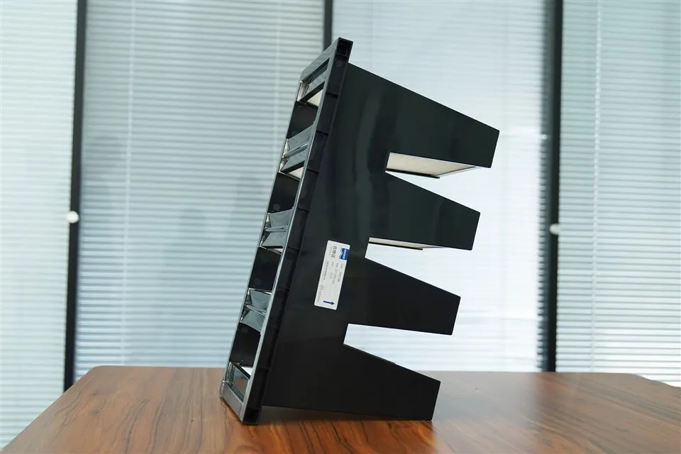 Harga Grosir Kompak Debu Berkapasitas Tinggi V-Filter Udara Berbentuk Dengan Bingkai Plastik Kertas Fiberglass Lipit Padat